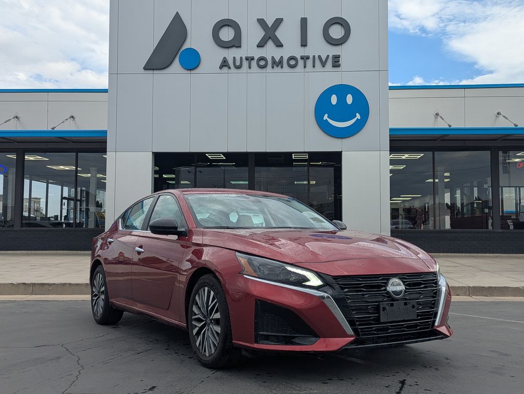 Red (Scarlet Ember) 2025 Nissan Altima Sedan Front-Wheel Drive Continuously Variable Transmission