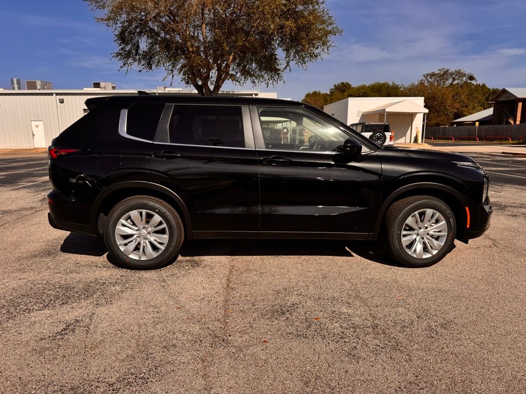 New 2026 Mitsubishi Outlander SUV