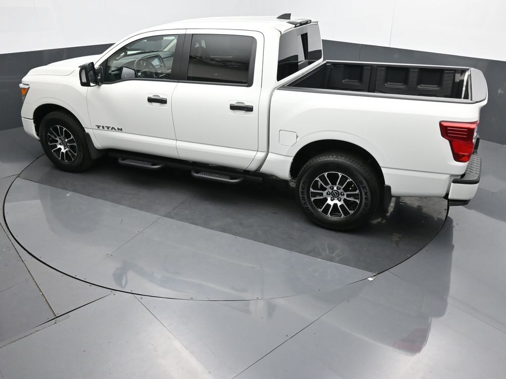 2024 Nissan Titan SV