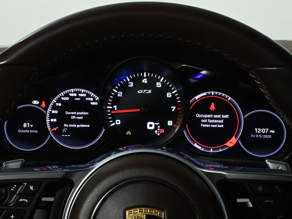 Thumbnail: 2022 Porsche Cayenne - 19