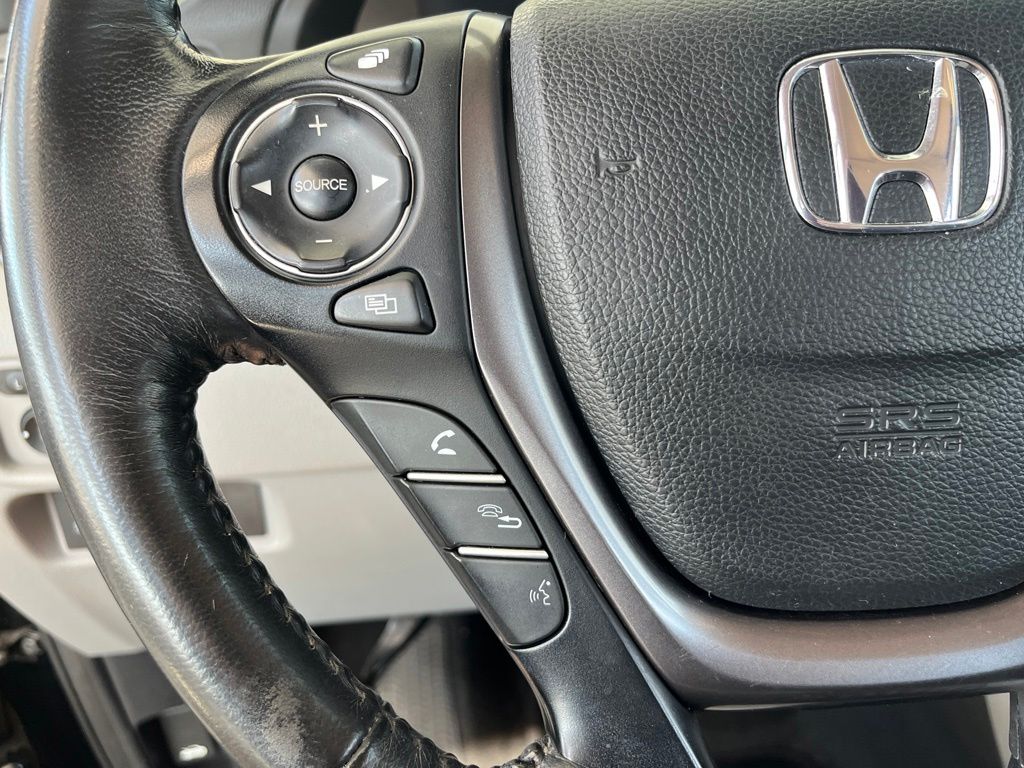 Thumbnail: 2016 Honda Pilot - 20