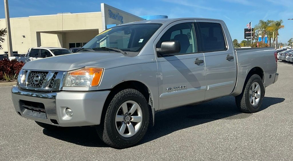 2010 Nissan Titan SE Crew Cab