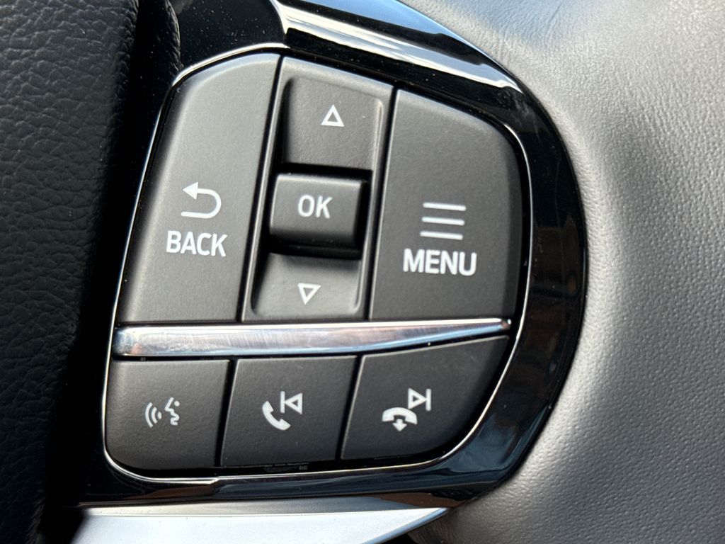 New 2026 White Ford Platinum image 31