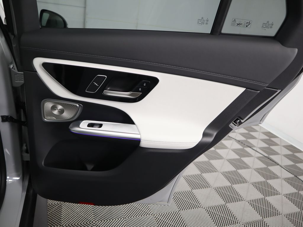 Thumbnail: 2026 Mercedes-Benz GLC - 29