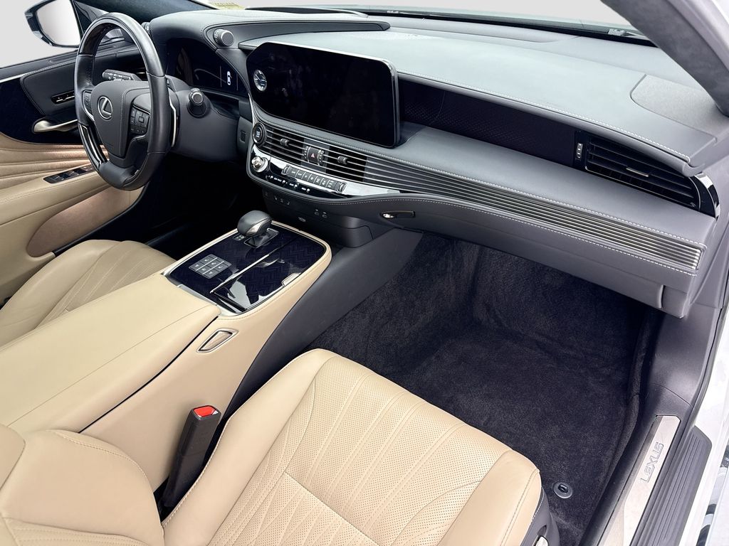 Thumbnail: 2024 Lexus LS - 15