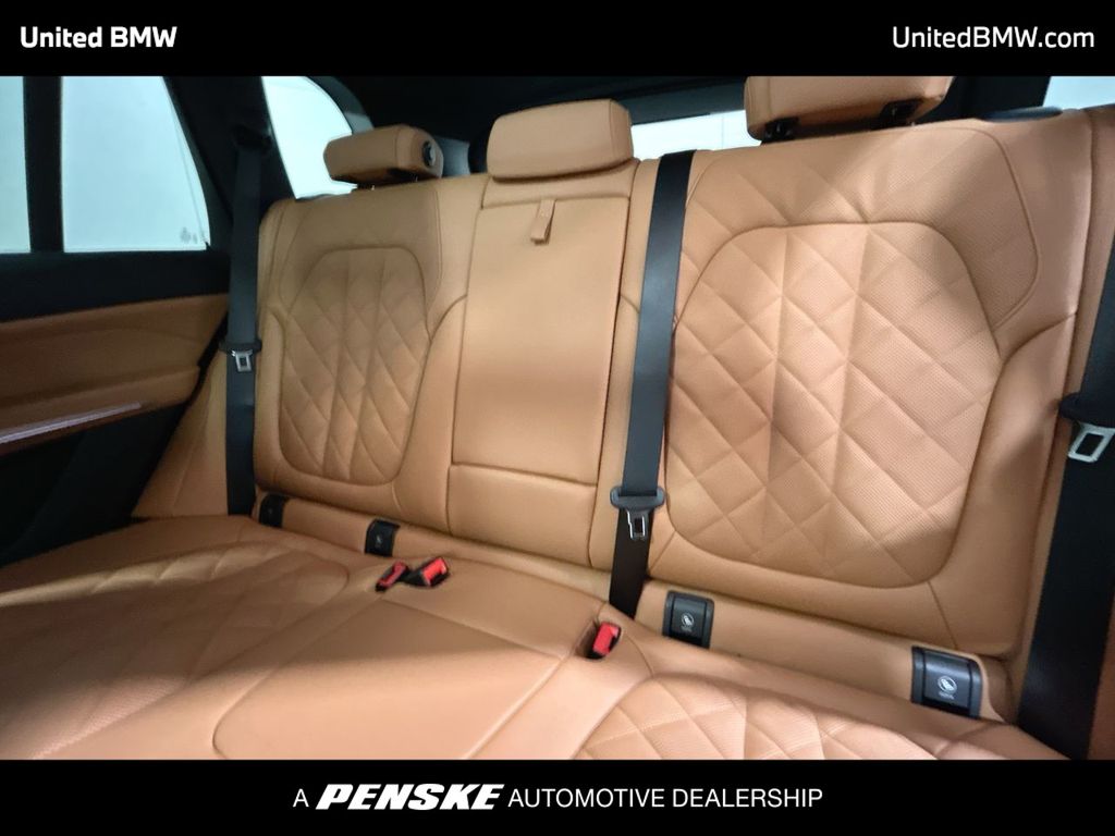 Thumbnail: 2026 BMW X5 - 21