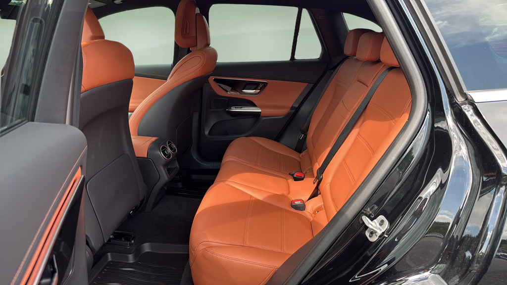 2025 Mercedes-Benz GLC