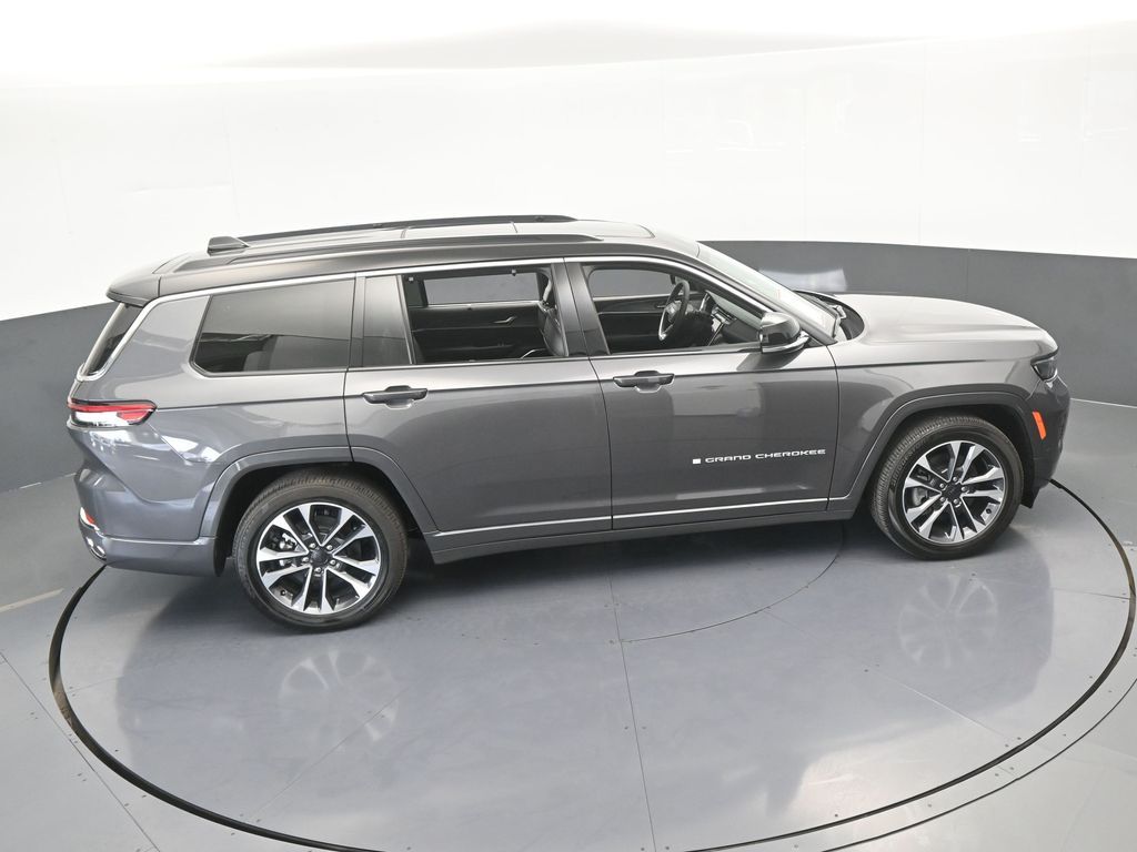 Used 2024 Baltic Gray Metallic Clearcoat Jeep Overland image 57