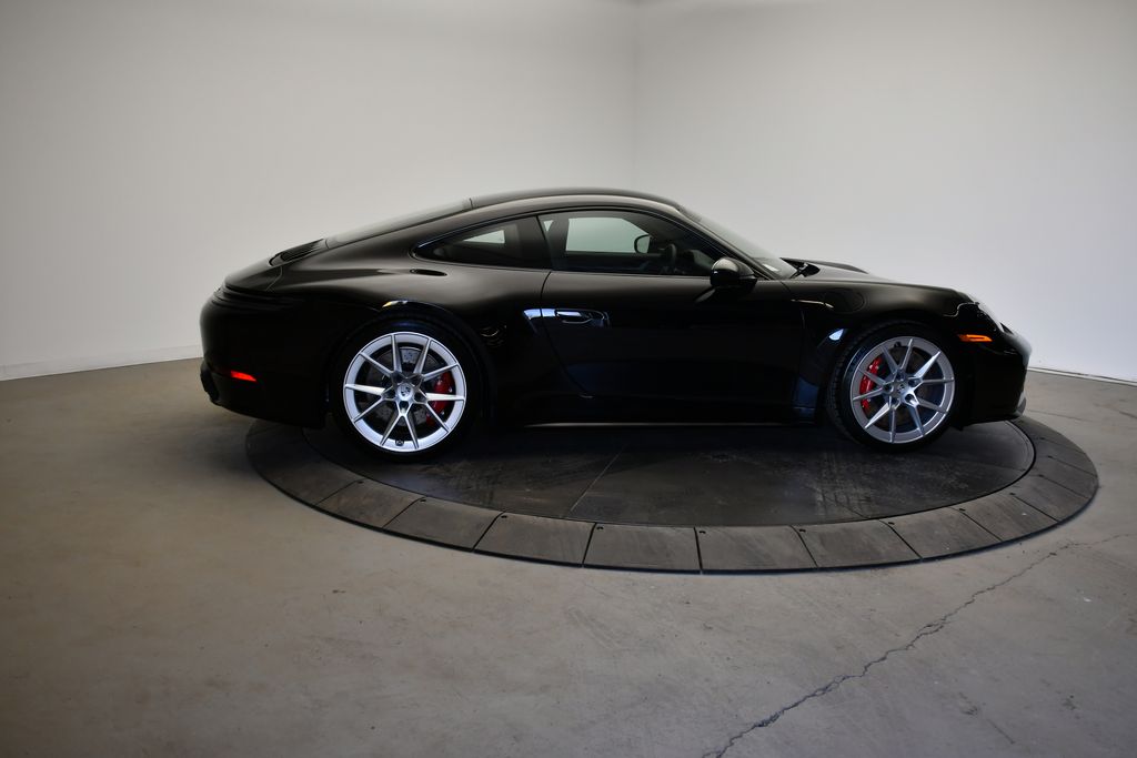 Thumbnail: 2026 Porsche 911 - 9