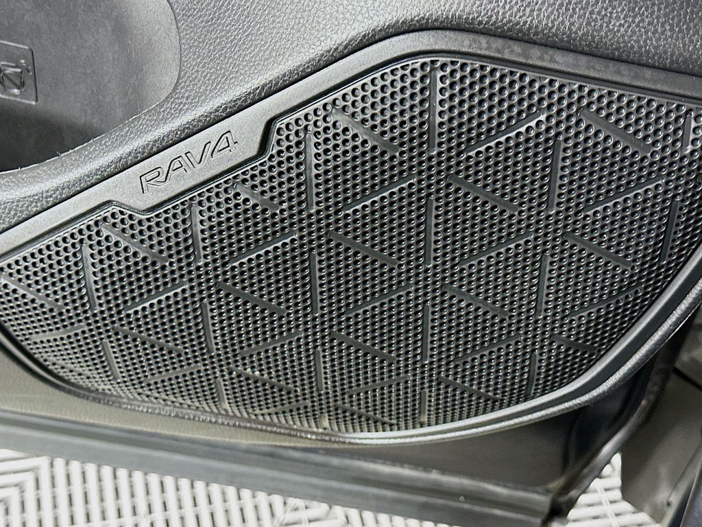 Thumbnail: 2024 Toyota RAV4 - 19