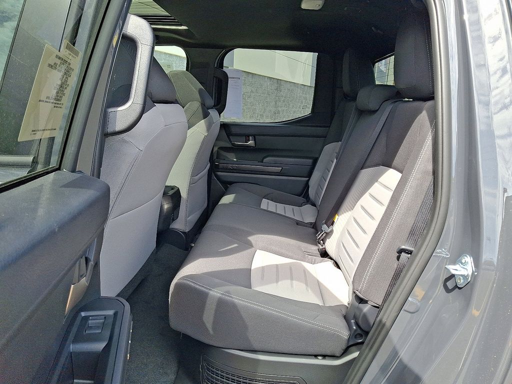 2025 Toyota Tacoma TRD Sport 6