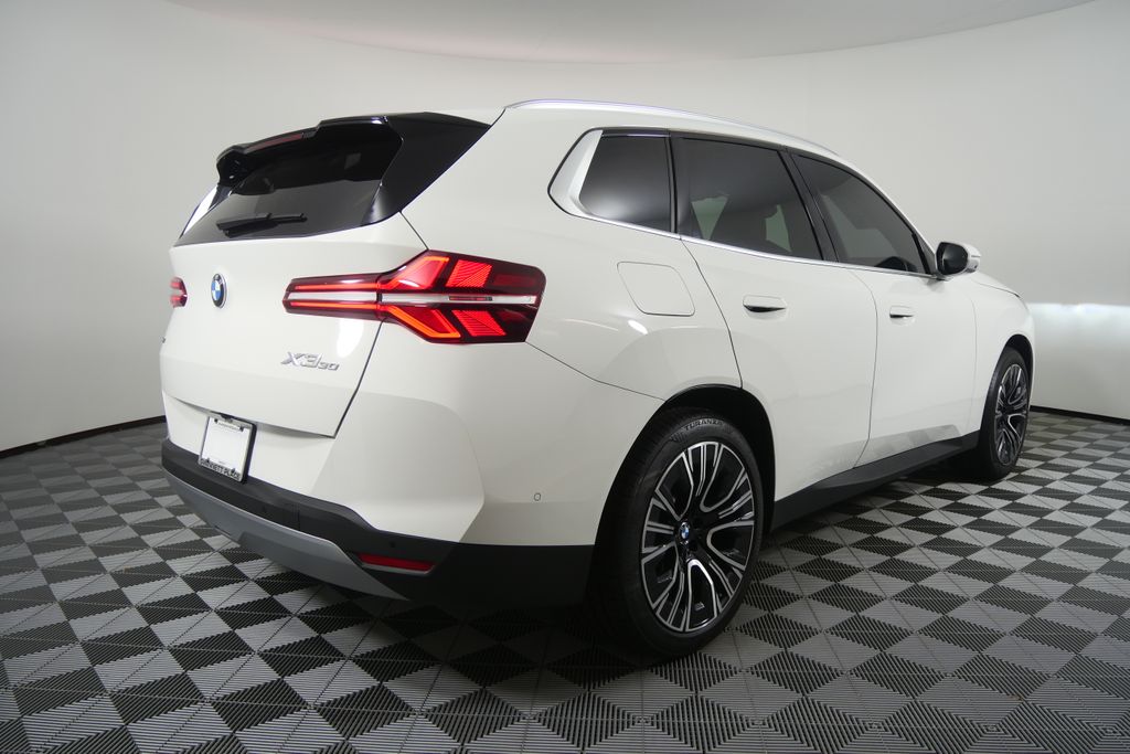 Thumbnail: 2025 BMW X3 - 3