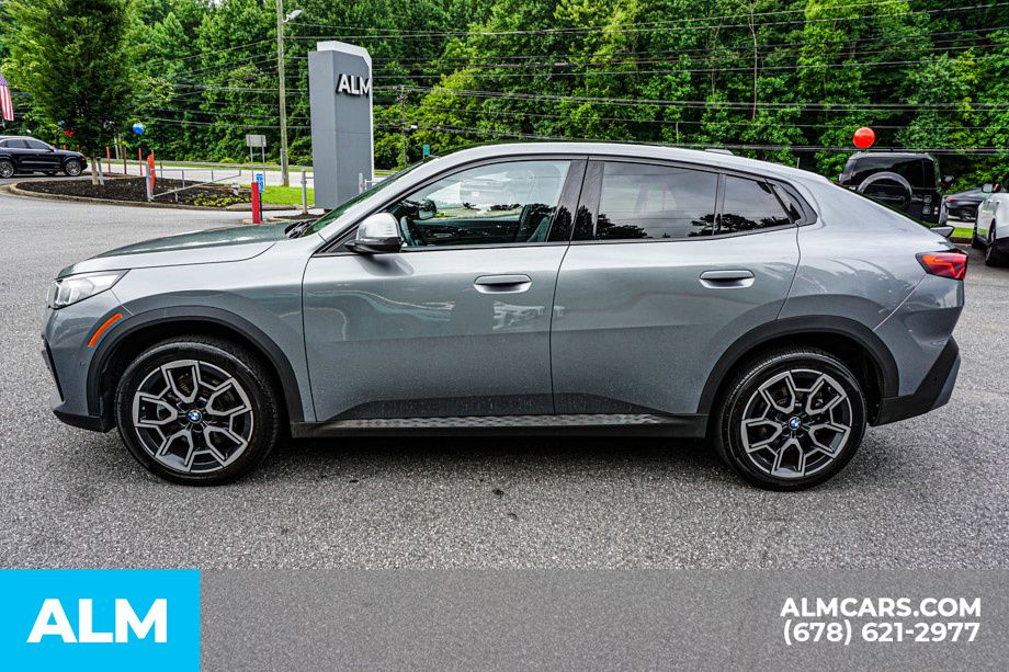 Used 2025 Gray BMW xDrive28i image 7