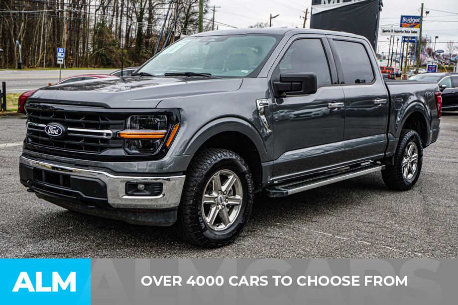 Used 2025 Gray Ford XLT image 3