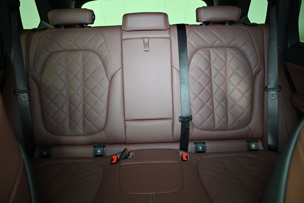 Thumbnail: 2026 BMW X5 - 26