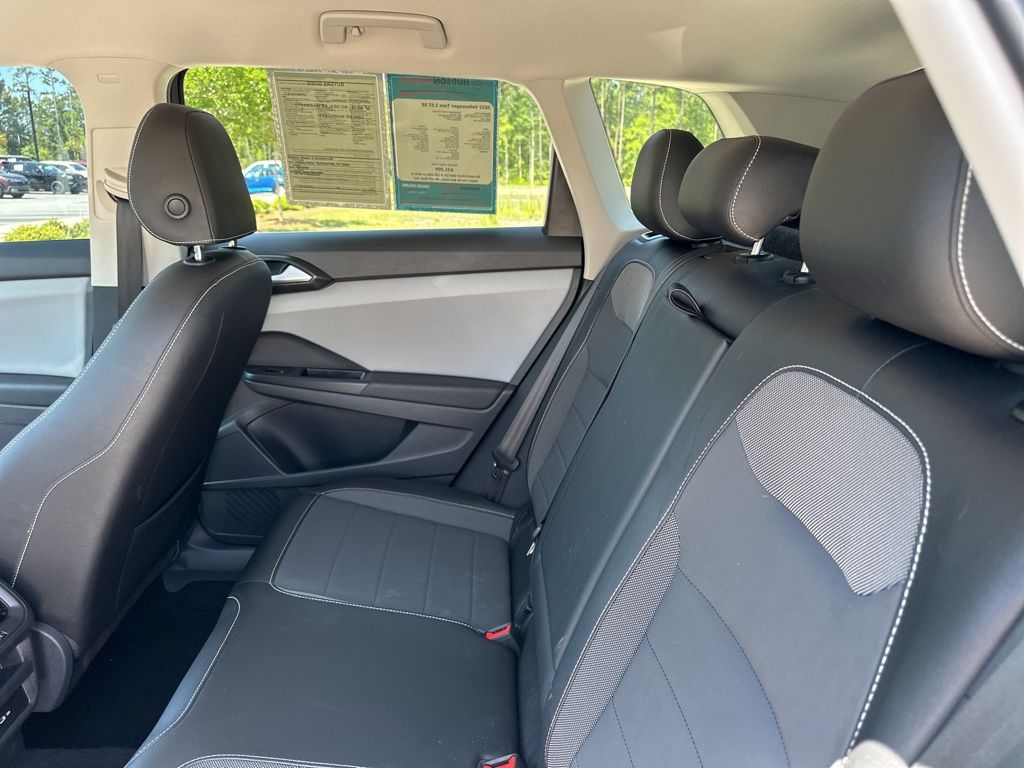 2022 Gray Volkswagen Taos 1.5T SE FWD SUV