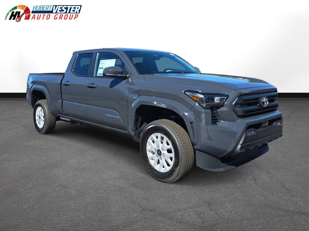 2025 Toyota Tacoma SR5 Double Cab photo 4
