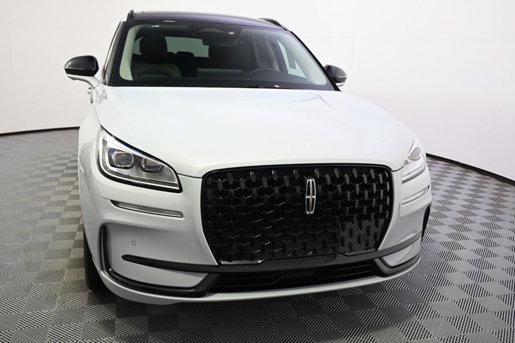 New 2026 White Lincoln Reserve image 9