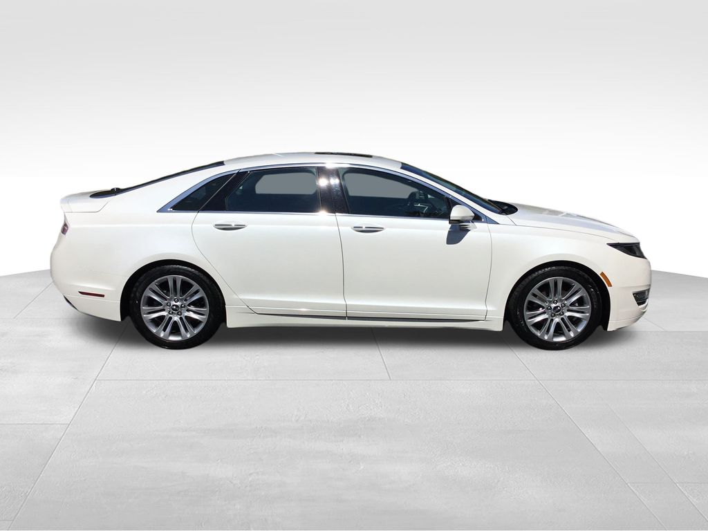 Thumbnail: 2014 Lincoln MKZ - 6