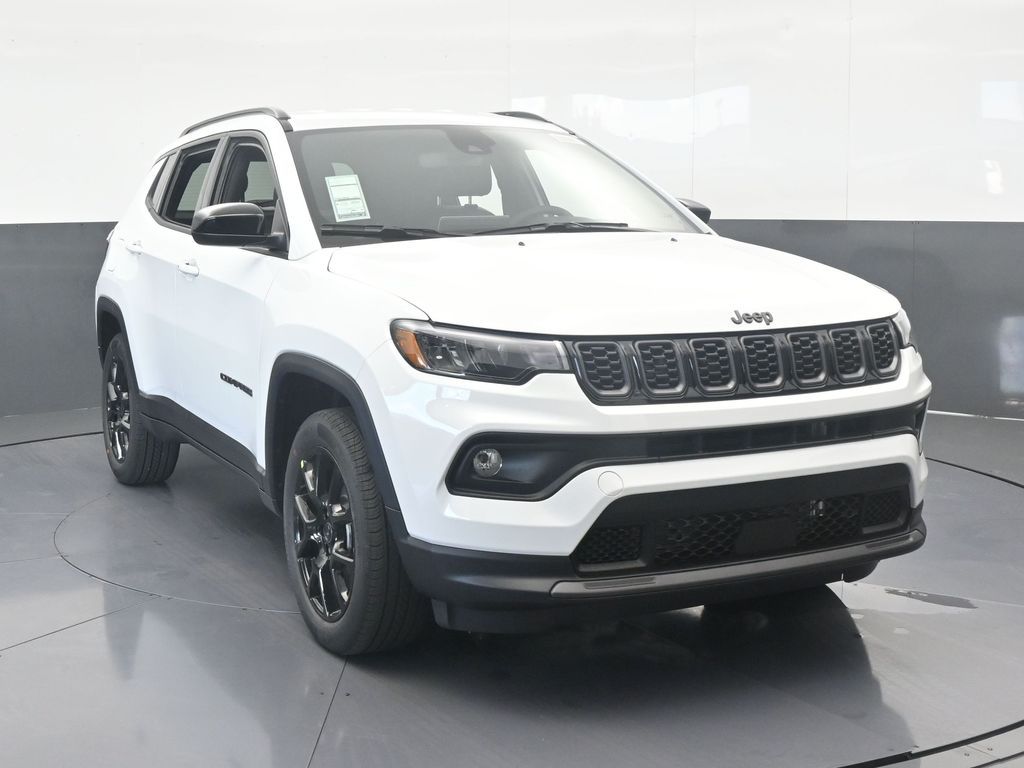 New 2026 bright white clearcoat Jeep Latitude image 9