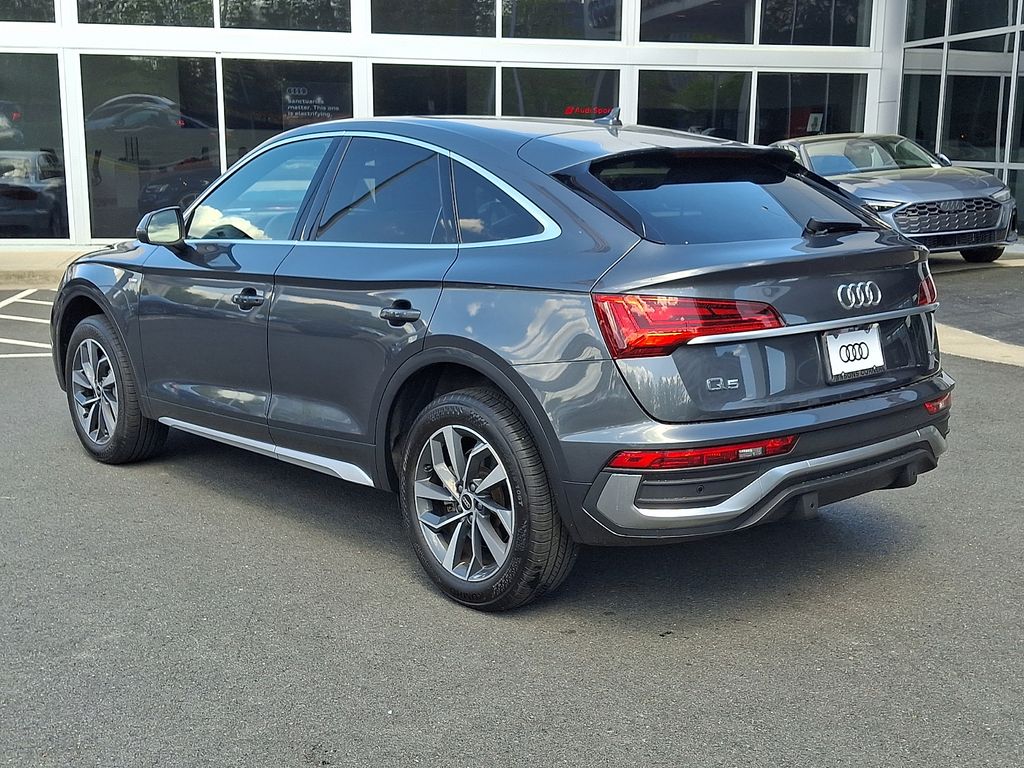 Thumbnail: 2023 Audi Q5 - 6