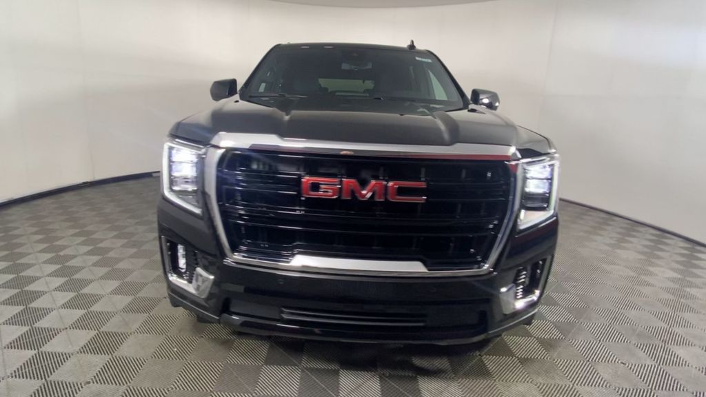 2024 GMC Yukon SLE 3