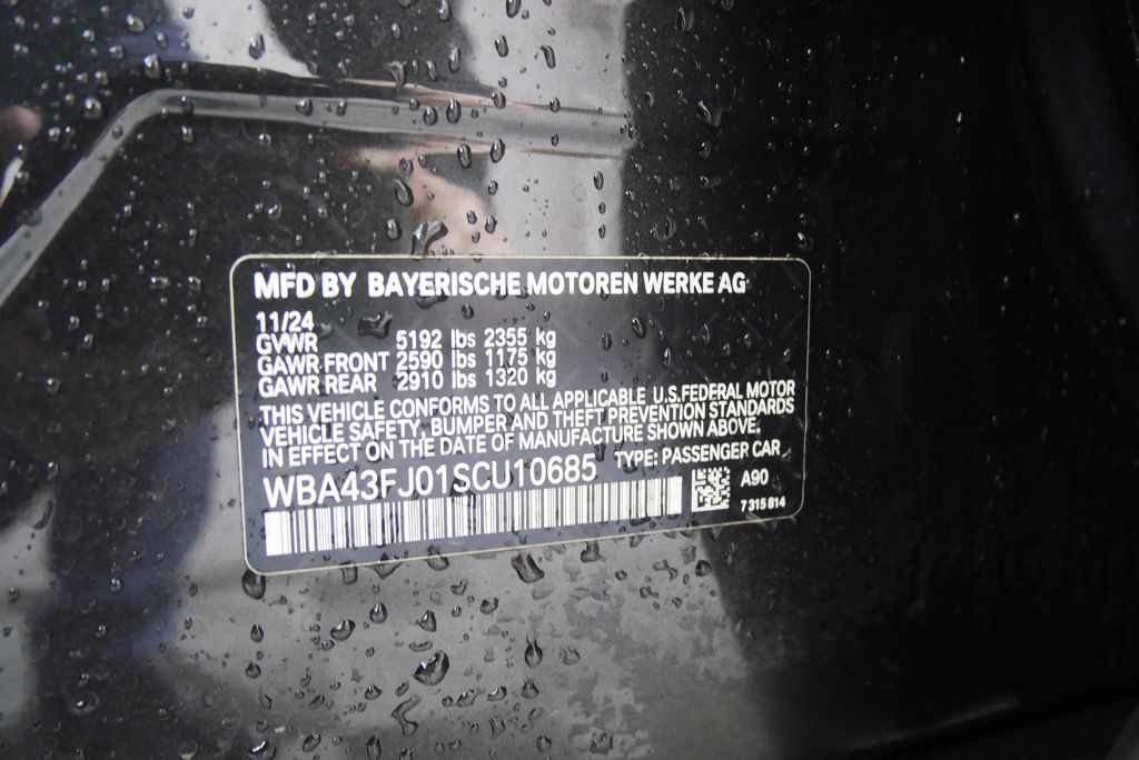 Thumbnail: 2025 BMW 5 Series - 25