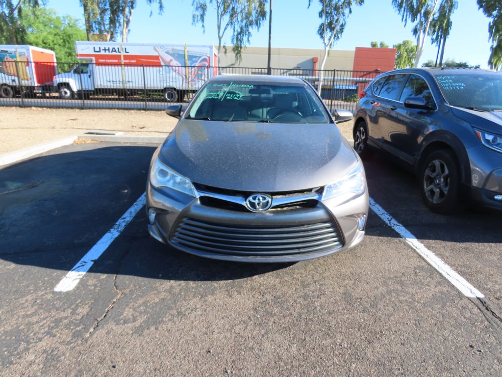 2017 Toyota Camry LE 2
