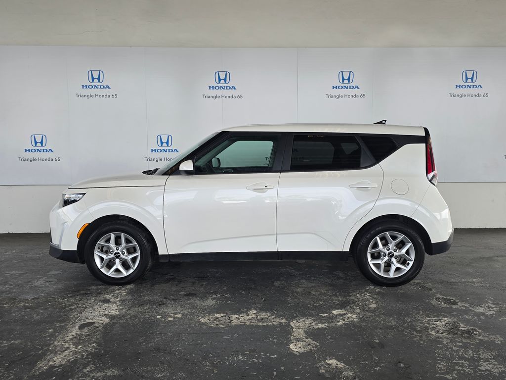 Thumbnail: 2025 Kia Soul - 3