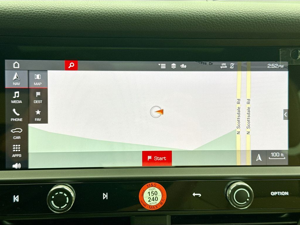 Thumbnail: 2026 Porsche Macan - 17