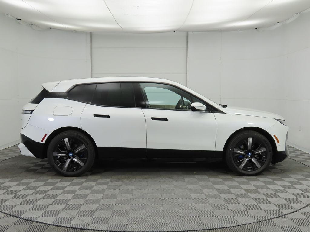 2025 BMW iX xDrive50 4