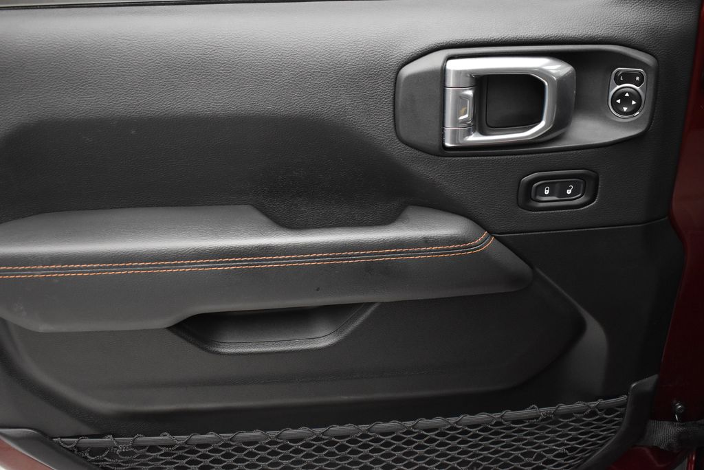 Thumbnail: 2021 Jeep Gladiator - 13