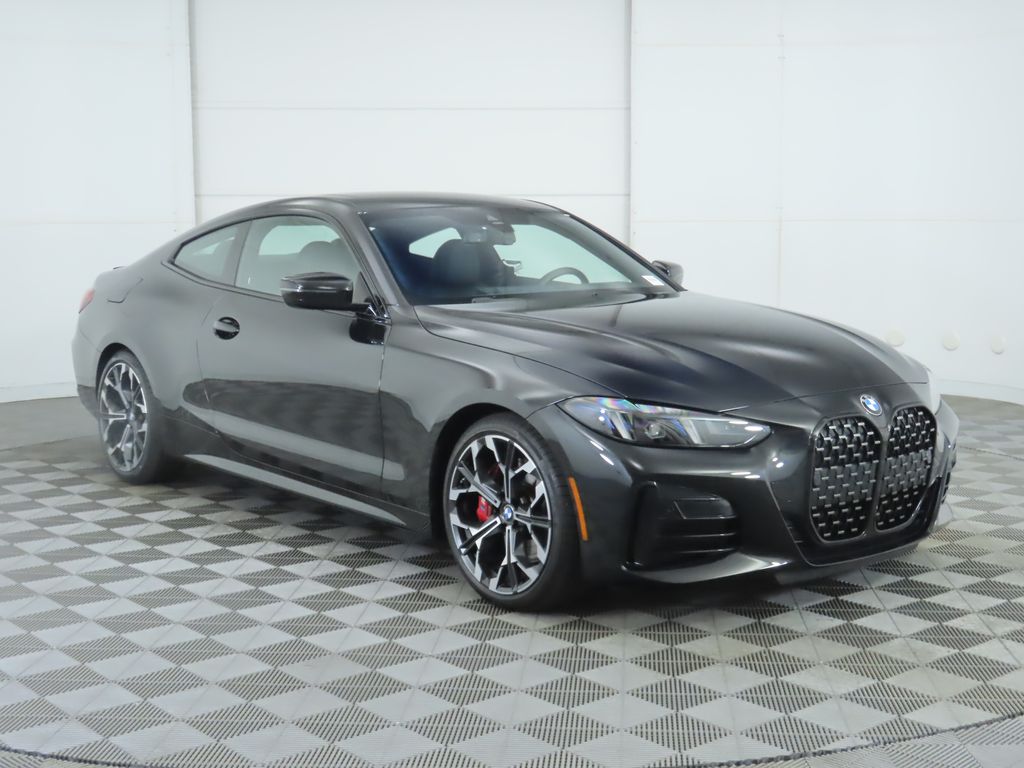 Thumbnail: 2025 BMW 4 Series - 3