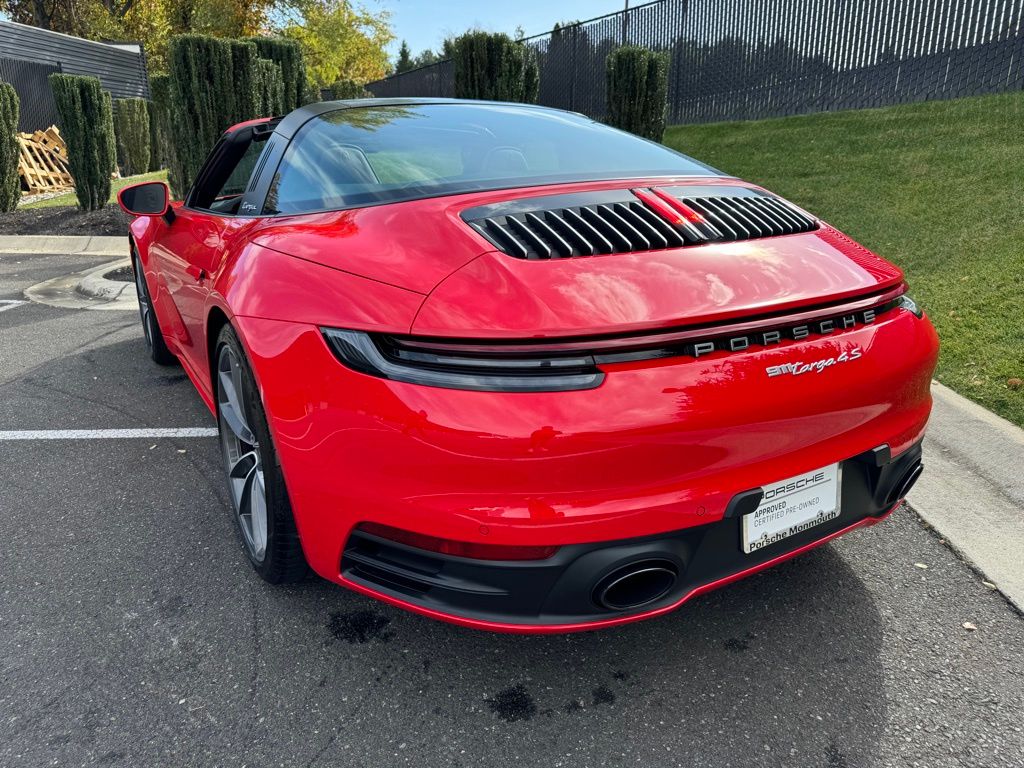 2022 Porsche 911 Targa 4S 10