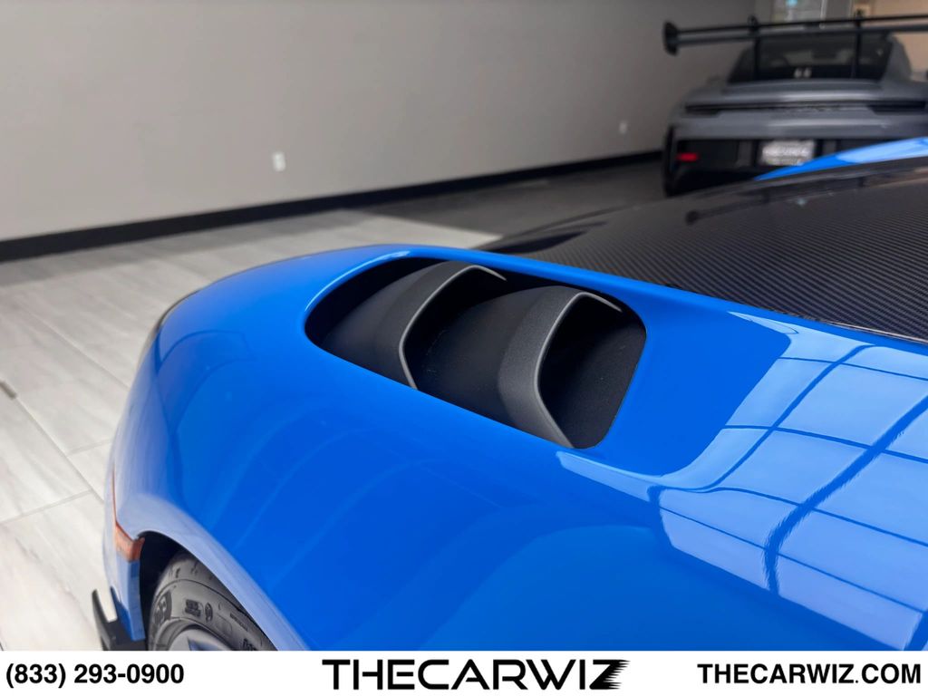 2023 Porsche 718 Cayman
