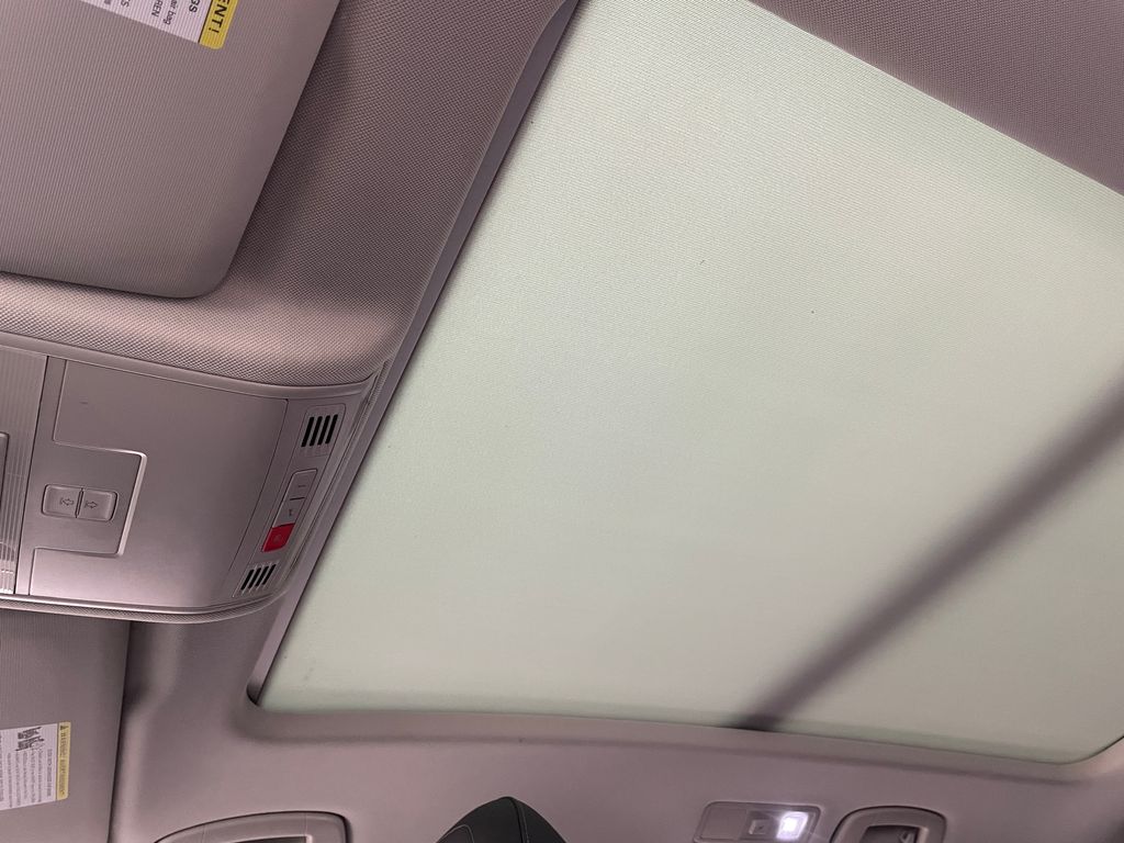 Thumbnail: 2018 Volkswagen Tiguan - 29