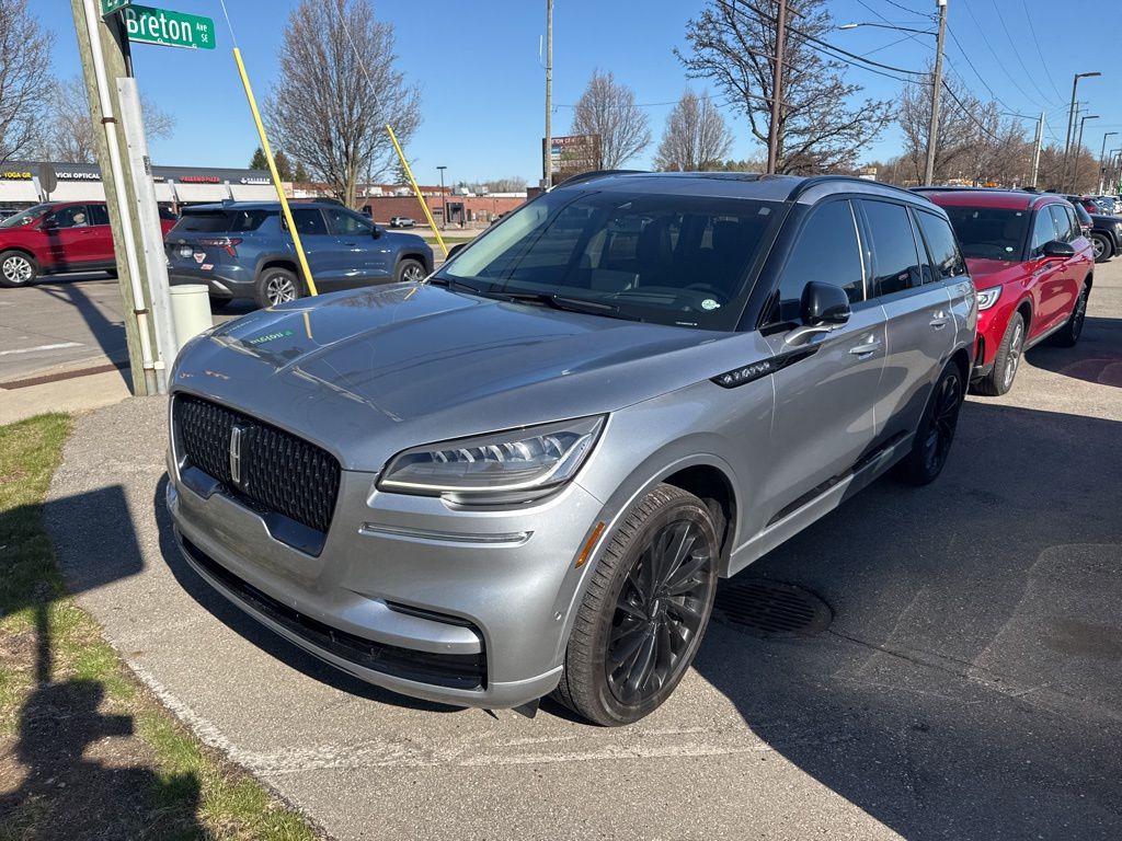 Silver Radiance Metallic Clearcoat 2023 Lincoln Aviator Reserve AWD SUV / Crossover All-Wheel Drive Automatic