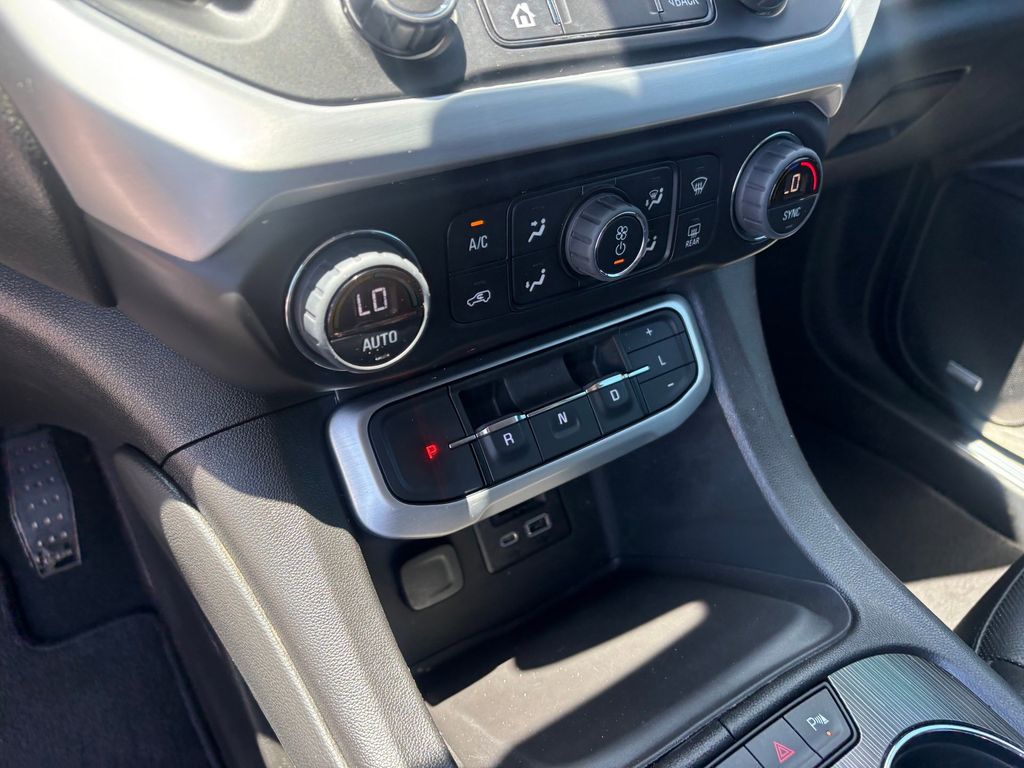 Used Car 2023 Gmc Acadia  Slt For Sale Under $30,000 In Austin, Texas