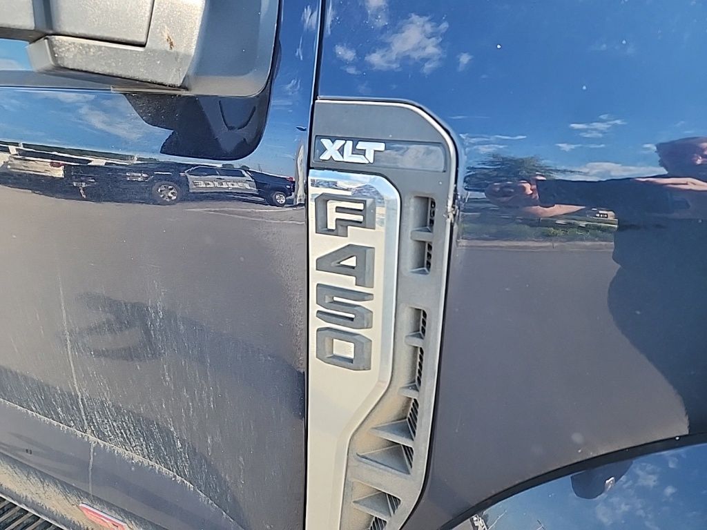 2025 Ford F-450 Super Duty XLT