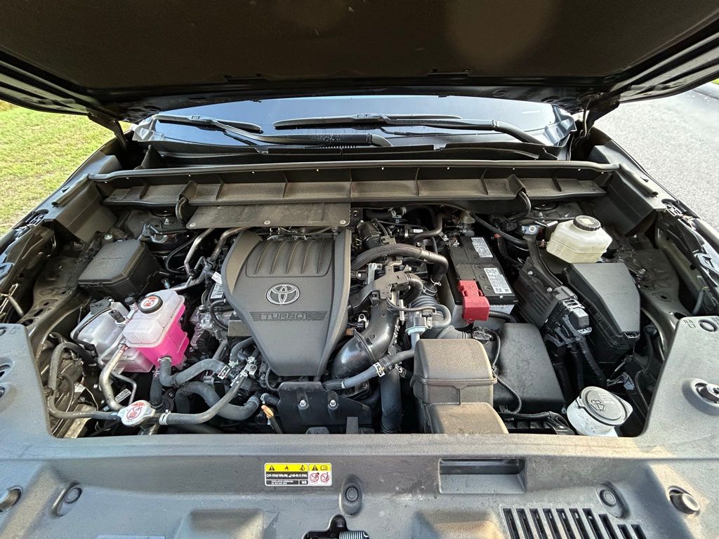 2024 Toyota Highlander XLE 10
