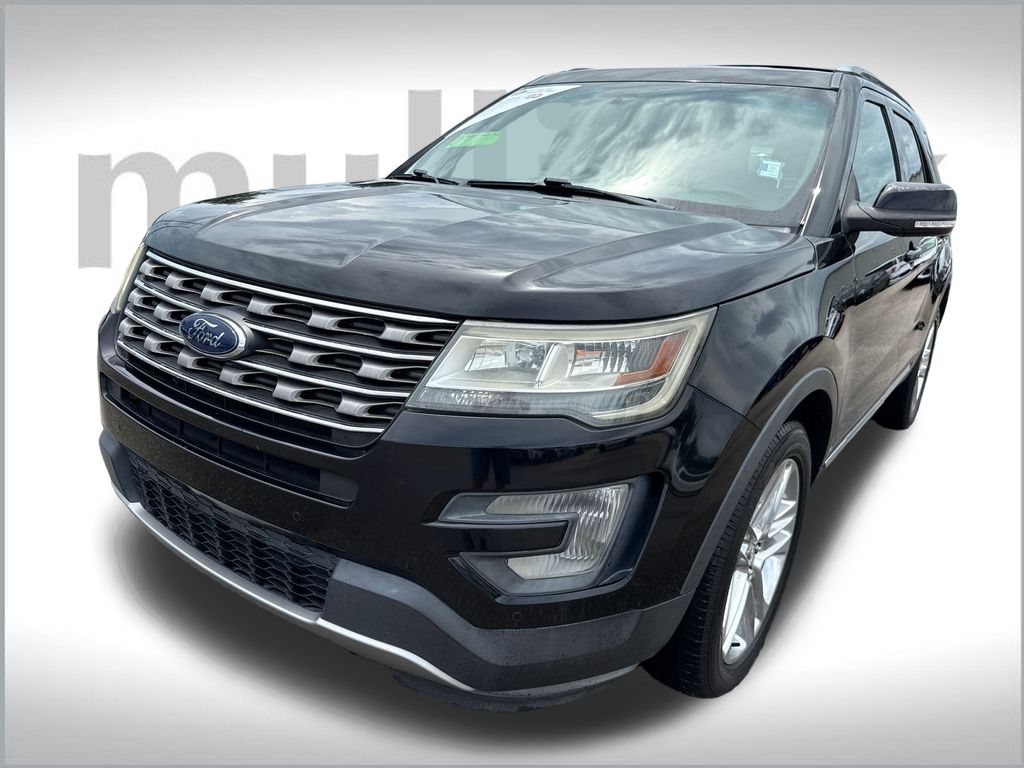 2016 Ford Explorer XLT photo 6