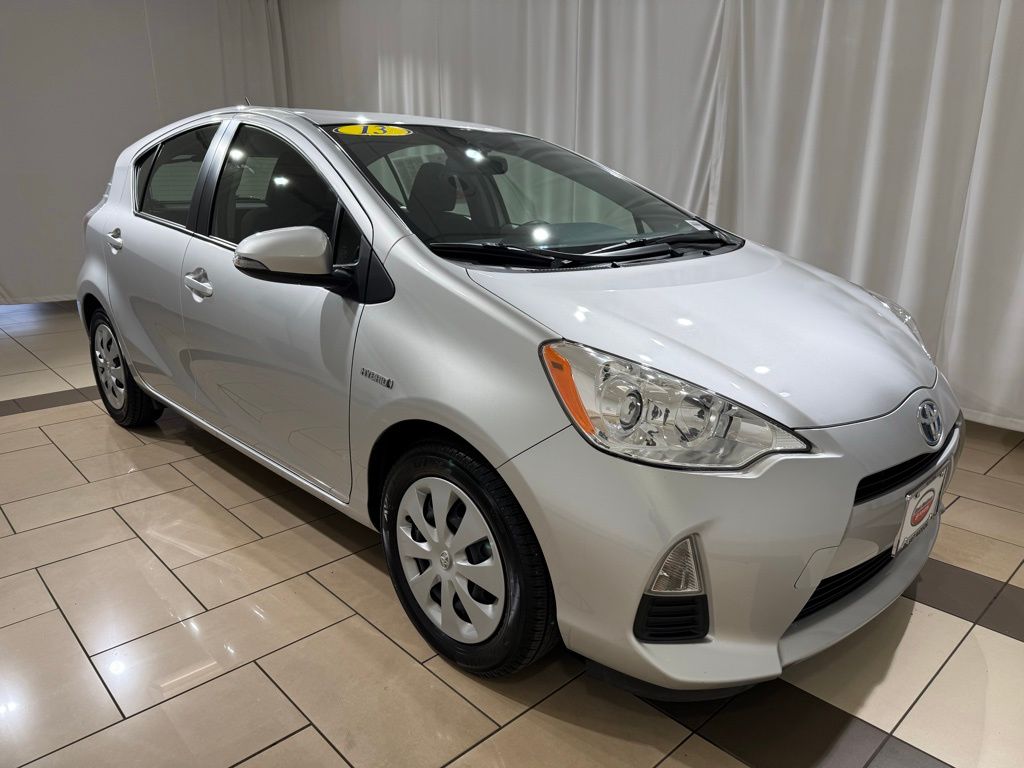 Thumbnail: 2013 Toyota Prius c - 7