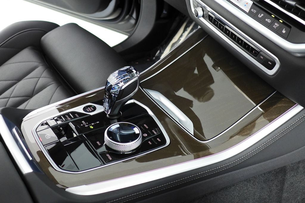 Thumbnail: 2023 BMW X5 - 15