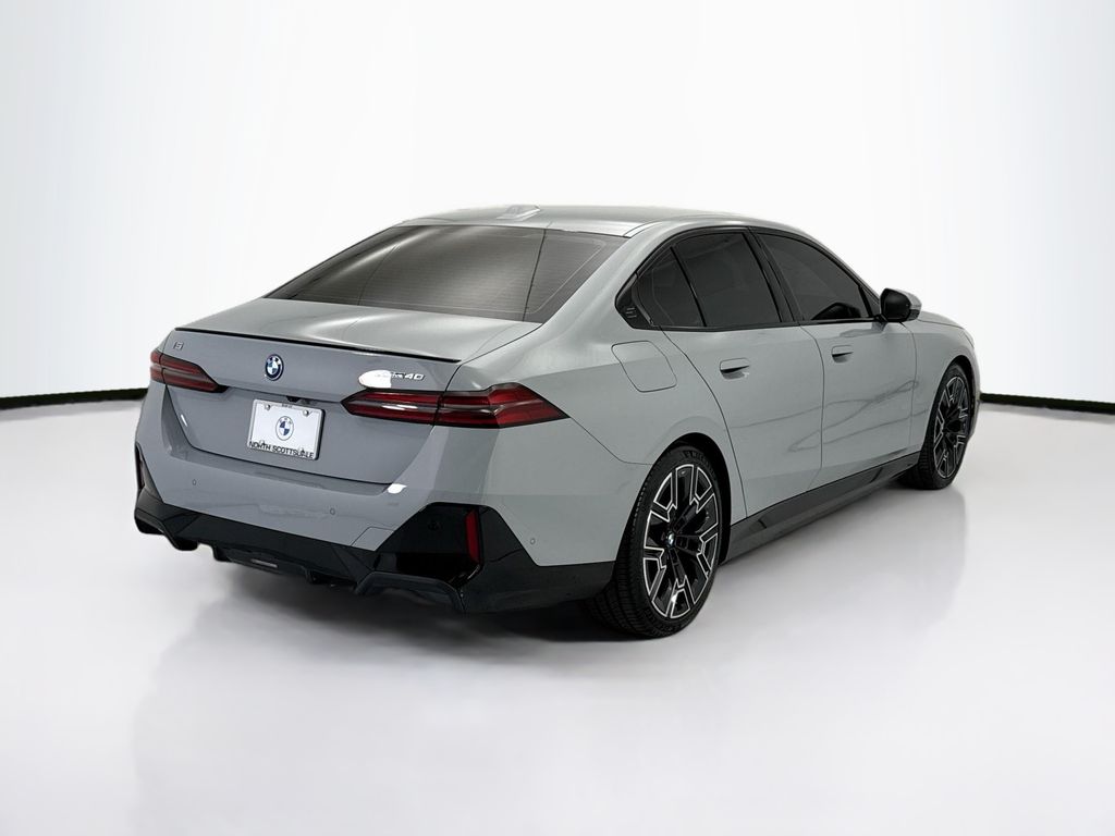 Thumbnail: 2026 BMW i5 - 5