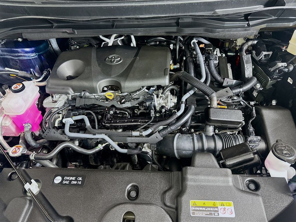 Thumbnail: 2025 Toyota Sienna - 31