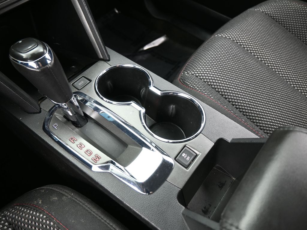 Used 2017 Dark Sapphire Blue Metallic GMC SLE-2 image 25