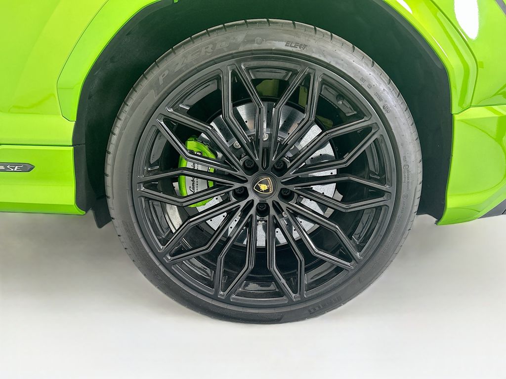 Thumbnail: 2025 Lamborghini Urus - 30