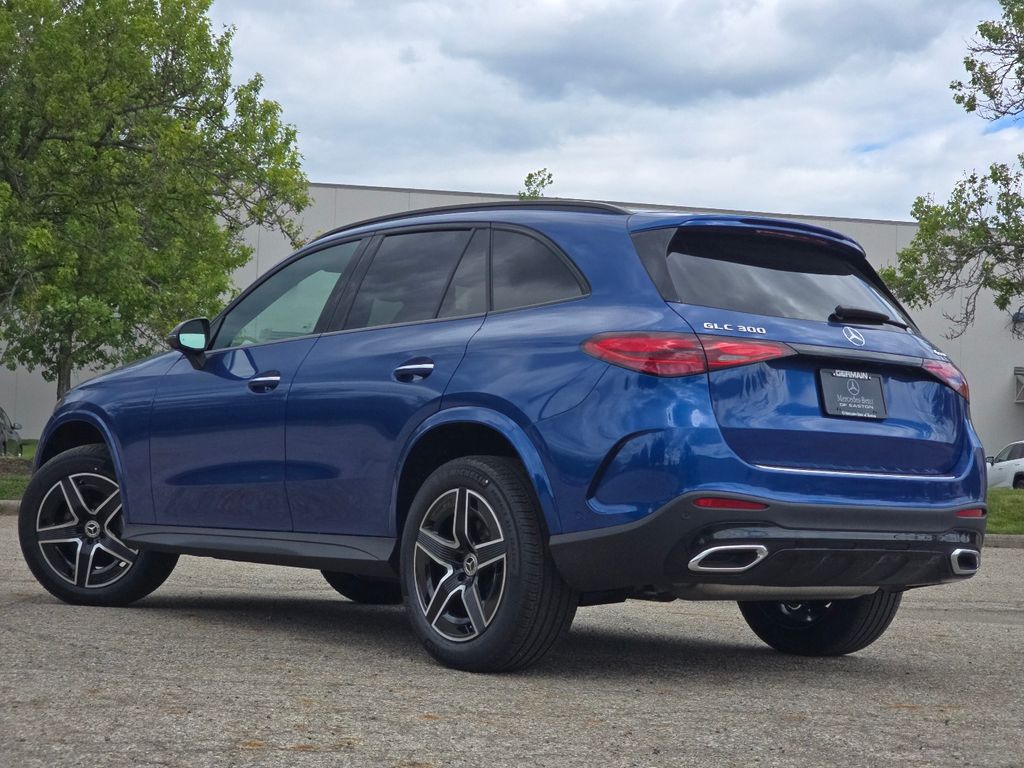 New 2026 Blue Mercedes-Benz GLC 300 image 15