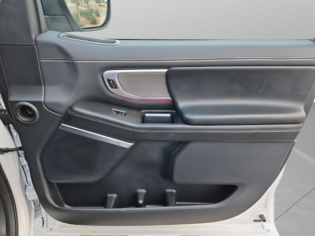 Used Car 2025 Ford Expedition  Platinum For Sale Under $70,000 In Austin, Texas