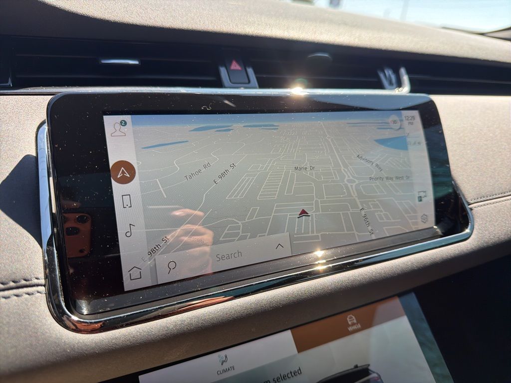 Thumbnail: 2021 Land Rover Range Rover Evoque - 29